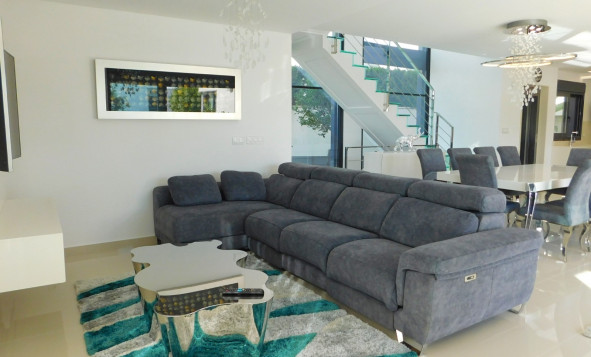 Herverkoop - 3. Halfvrijstaand huis - San Miguel de Salinas - Costa Blanca Zuid