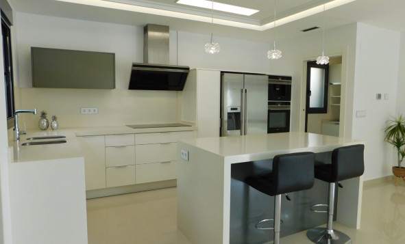 Herverkoop - 3. Halfvrijstaand huis - San Miguel de Salinas - Costa Blanca Zuid