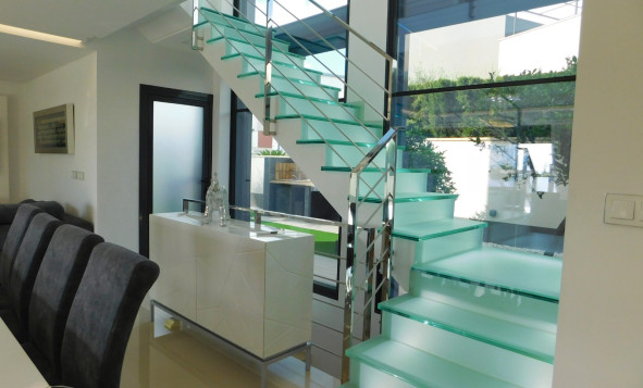 Herverkoop - 3. Halfvrijstaand huis - San Miguel de Salinas - Costa Blanca Zuid