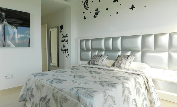 Herverkoop - 3. Halfvrijstaand huis - San Miguel de Salinas - Costa Blanca Zuid