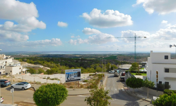 Herverkoop - 3. Halfvrijstaand huis - San Miguel de Salinas - Costa Blanca Zuid