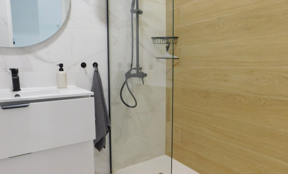 Herverkoop - 1. Appartement / flat - Torrevieja - Costa Blanca Zuid