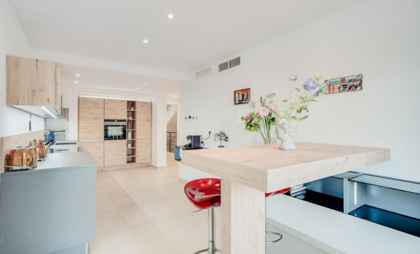 Herverkoop - 4. Halfvrijstaande villa - Palma - Andalusië