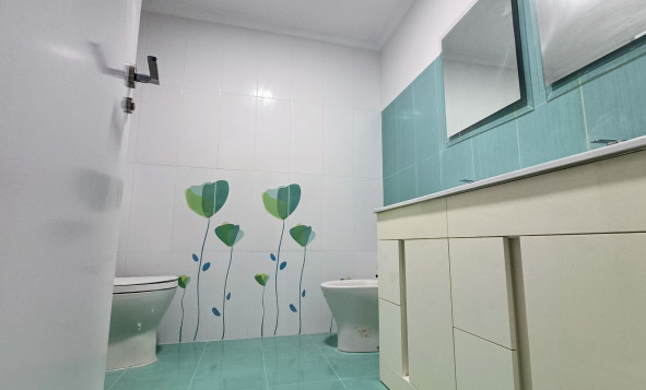 Herverkoop - 2. Town house / tussenwoning - La Romana - Costa Blanca Noord