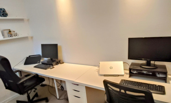 Herverkoop - 4. Halfvrijstaande villa - Torrevieja - Costa Blanca Zuid