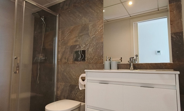 Herverkoop - 4. Halfvrijstaande villa - Torrevieja - Costa Blanca Zuid