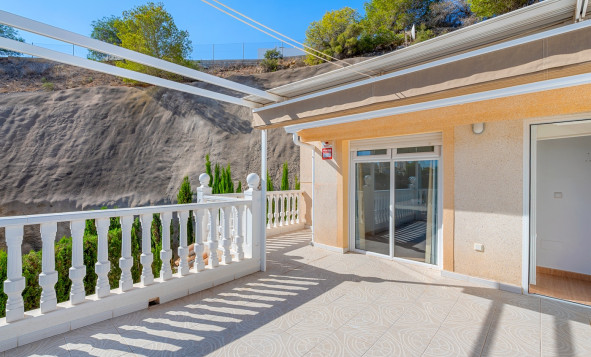 Herverkoop - 4. Halfvrijstaande villa - Ciudad Quesada - Costa Blanca Zuid