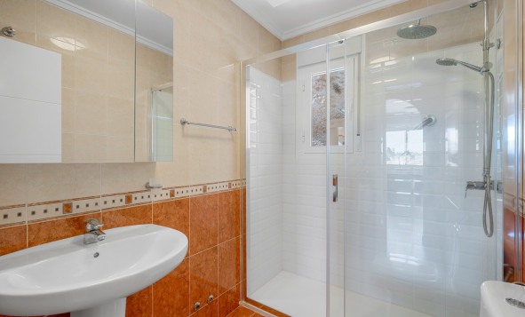 Herverkoop - 4. Halfvrijstaande villa - Ciudad Quesada - Costa Blanca Zuid