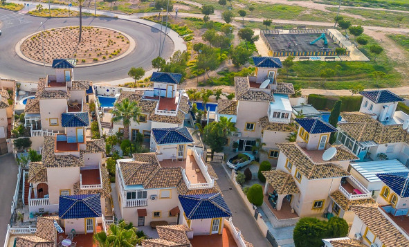 Herverkoop - 3. Halfvrijstaand huis - Orihuela Costa - Costa Blanca Zuid