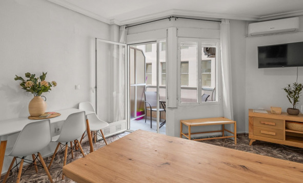 Herverkoop - 1. Appartement / flat - Torrevieja - Costa Blanca Zuid