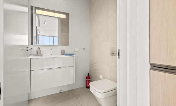 Herverkoop - 3. Halfvrijstaand huis - Las Colinas Golf and Country Club - Costa Blanca Zuid