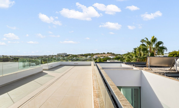 Herverkoop - 3. Halfvrijstaand huis - Las Colinas Golf and Country Club - Costa Blanca Zuid