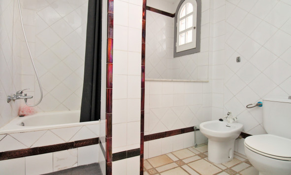 Herverkoop - 1. Appartement / flat - Villamartin - Costa Blanca Zuid