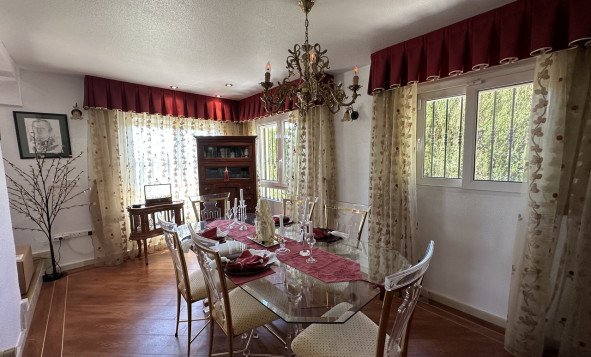 Resale - 3. Semi-detached house - Villamartin - Costa Blanca South