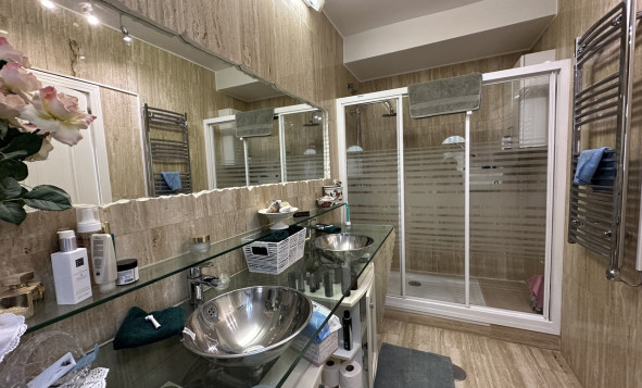 Resale - 3. Semi-detached house - Villamartin - Costa Blanca South