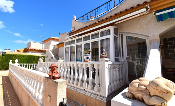 Herverkoop - 4. Halfvrijstaande villa - Orihuela Costa - Costa Blanca Zuid