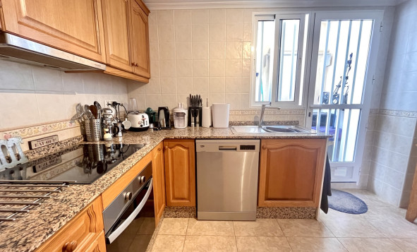 Resale - 2. Town house - La Mata - Costa Blanca South