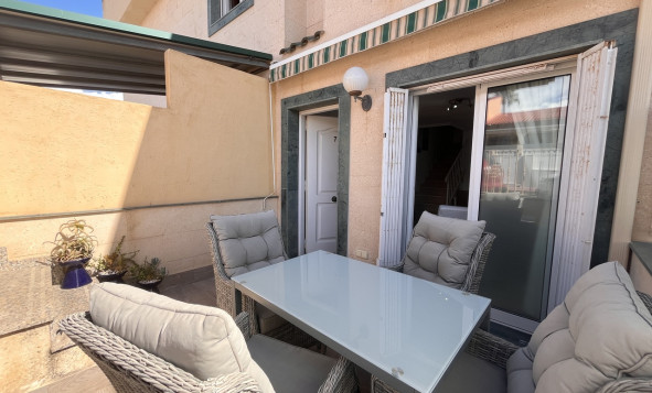 Resale - 2. Town house - La Mata - Costa Blanca South