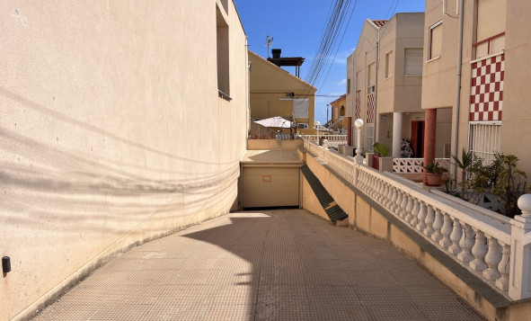 Resale - 2. Town house - La Mata - Costa Blanca South
