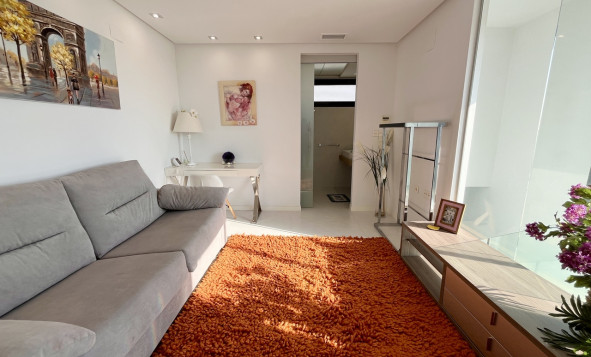 Herverkoop - 3. Halfvrijstaand huis - Los Dolses - Costa Blanca Zuid