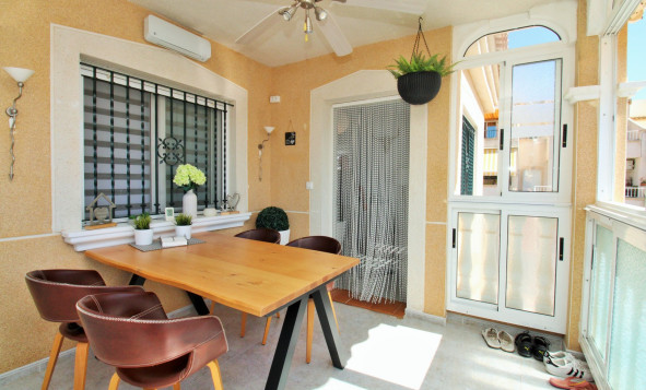 Herverkoop - 3. Halfvrijstaand huis - Villamartin - Costa Blanca Zuid