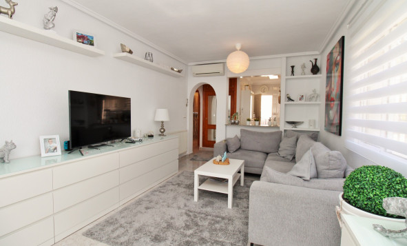 Herverkoop - 3. Halfvrijstaand huis - Villamartin - Costa Blanca Zuid