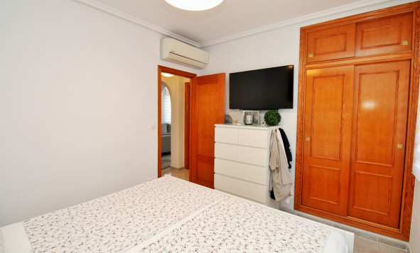 Herverkoop - 3. Halfvrijstaand huis - Villamartin - Costa Blanca Zuid