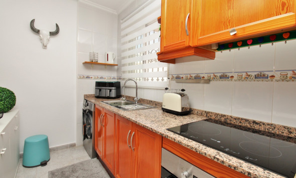 Herverkoop - 3. Halfvrijstaand huis - Villamartin - Costa Blanca Zuid