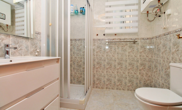 Herverkoop - 3. Halfvrijstaand huis - Villamartin - Costa Blanca Zuid