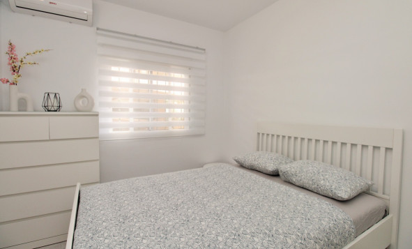 Herverkoop - 3. Halfvrijstaand huis - Villamartin - Costa Blanca Zuid