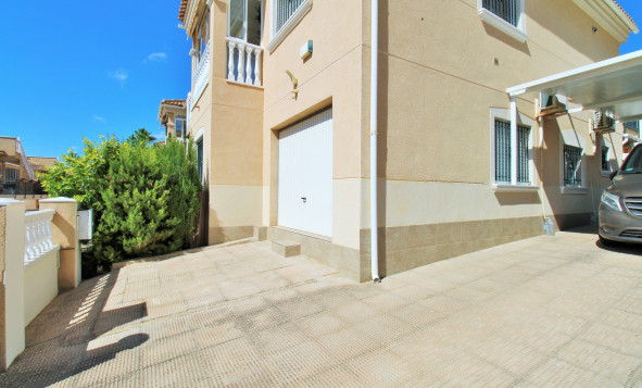 Herverkoop - 3. Halfvrijstaand huis - Villamartin - Costa Blanca Zuid