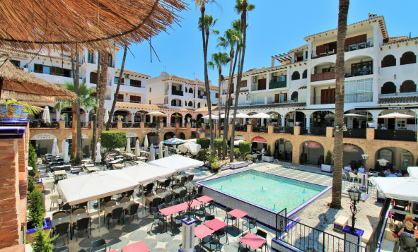 Herverkoop - 3. Halfvrijstaand huis - Villamartin - Costa Blanca Zuid