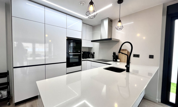 Reventa - 3. Casa pareada - Playa Flamenca - Costa Blanca Sur