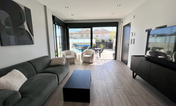 Reventa - 3. Casa pareada - Playa Flamenca - Costa Blanca Sur