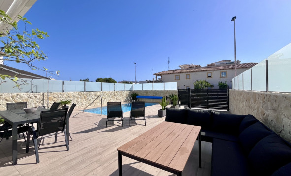 Reventa - 3. Casa pareada - Playa Flamenca - Costa Blanca Sur