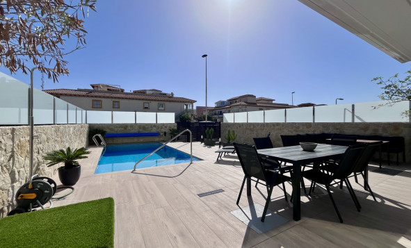 Reventa - 3. Casa pareada - Playa Flamenca - Costa Blanca Sur