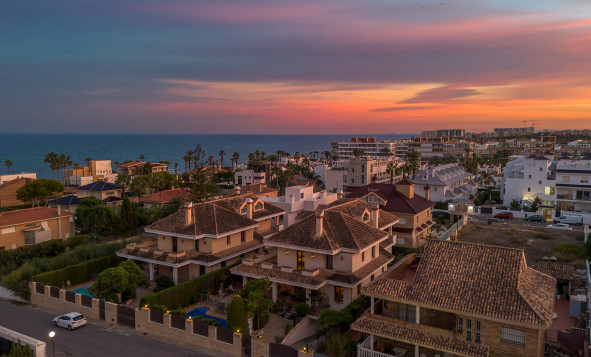 Herverkoop - 3. Halfvrijstaand huis - Torrevieja - Costa Blanca Zuid
