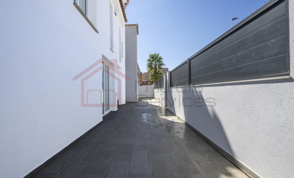 Resale - 3. Semi-detached house - La Manga - Costa Calida