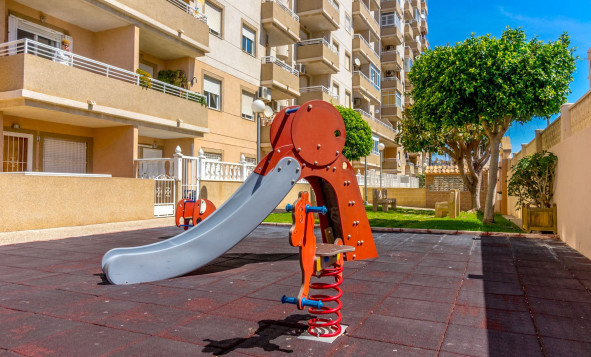 Herverkoop - 1. Appartement / flat - Torrevieja - Costa Blanca Zuid