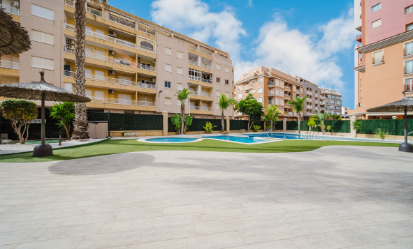 Herverkoop - 1. Appartement / flat - Torrevieja - Costa Blanca Zuid
