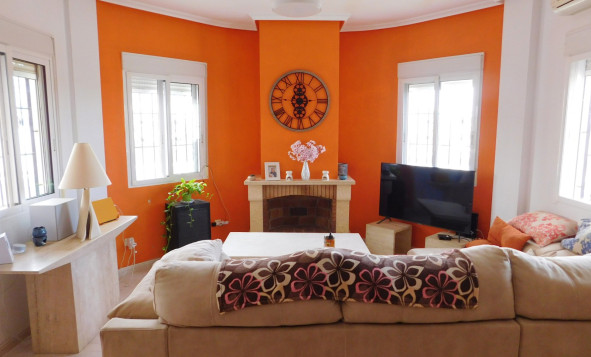 Herverkoop - 3. Halfvrijstaand huis - Bigastro - Costa Blanca Zuid