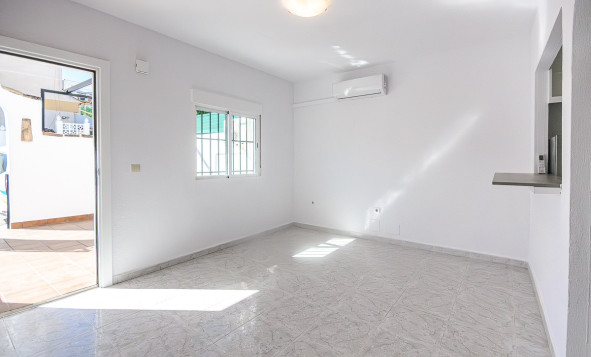 Herverkoop - 3. Halfvrijstaand huis - San Miguel de Salinas - Costa Blanca Zuid