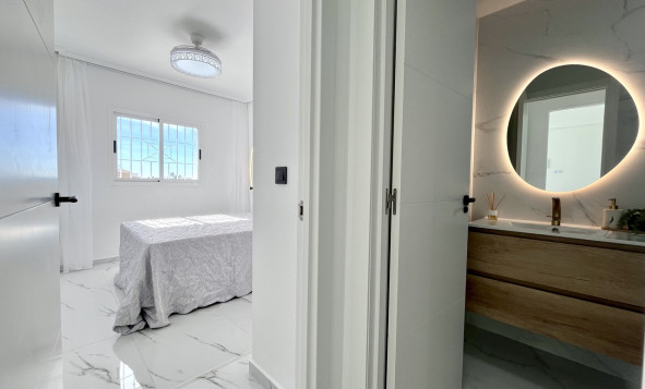 Herverkoop - 1. Appartement / flat - Playa Flamenca - Costa Blanca Zuid