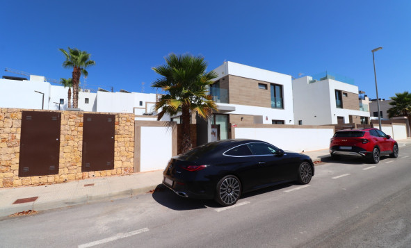 Herverkoop - 3. Halfvrijstaand huis - Benijofar - Costa Blanca Zuid