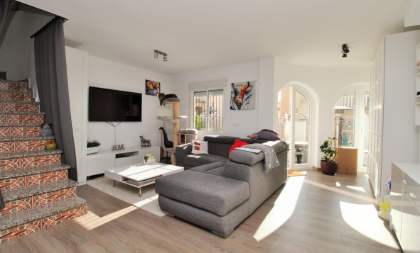 Herverkoop - 2. Town house / tussenwoning - Villamartin - Costa Blanca Zuid