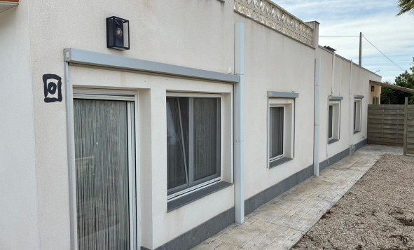 Herverkoop - 3. Halfvrijstaand huis - Crevillente - Costa Blanca Zuid