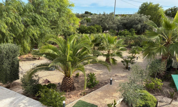 Herverkoop - 3. Halfvrijstaand huis - Crevillente - Costa Blanca Zuid