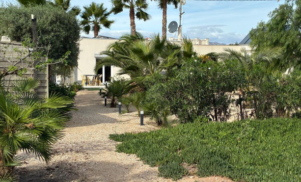 Herverkoop - 3. Halfvrijstaand huis - Crevillente - Costa Blanca Zuid