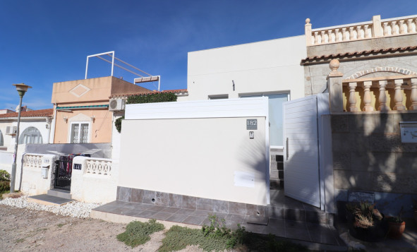 Reventa - 2. Chalet adosado - Torrevieja - Costa Blanca Sur