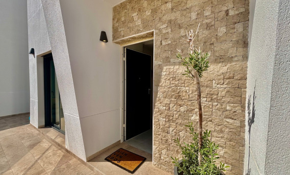 Herverkoop - 3. Halfvrijstaand huis - Benijofar - Costa Blanca Zuid